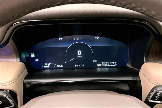 Used 2022 Lincoln Nautilus Reserve w/ Monochromatic Package image 25