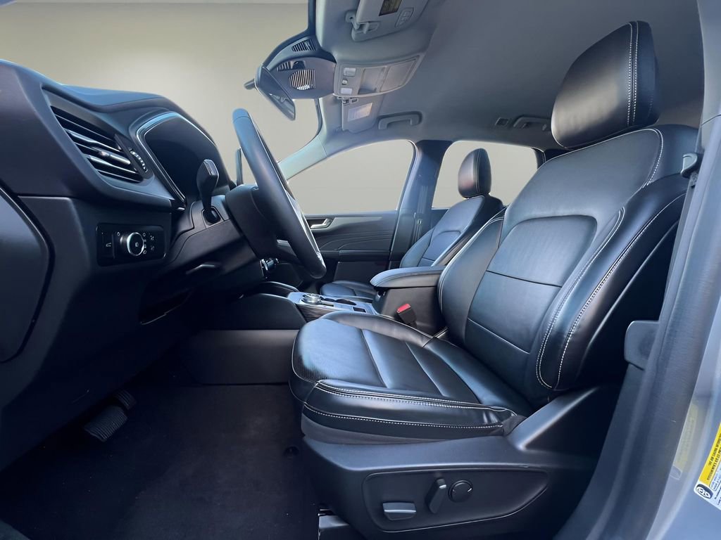 Used 2023 Ford Escape Platinum image 11