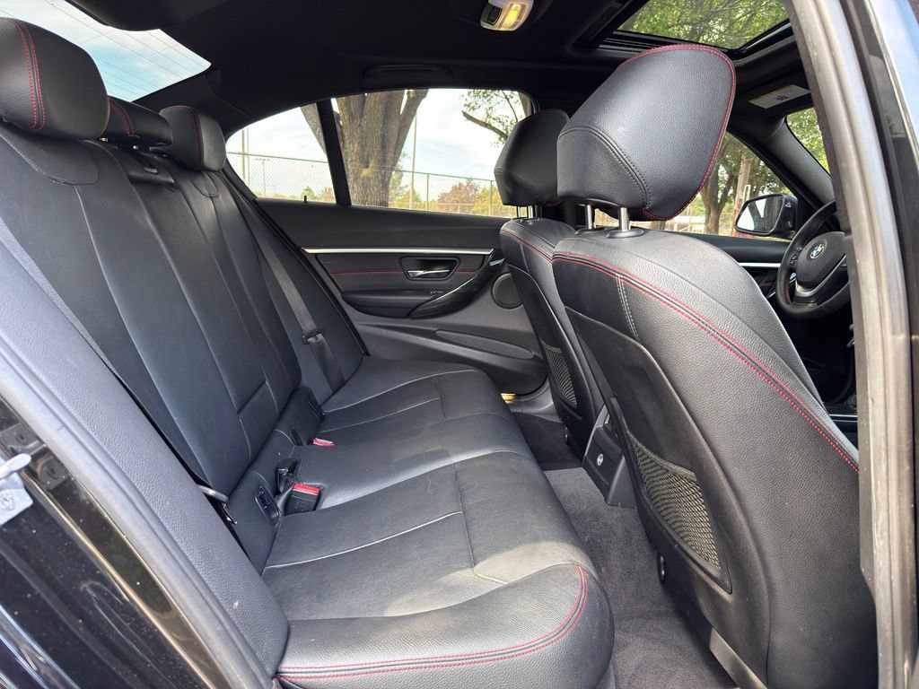 Used 2018 BMW 330i xDrive Sedan AWD/4WD image 31
