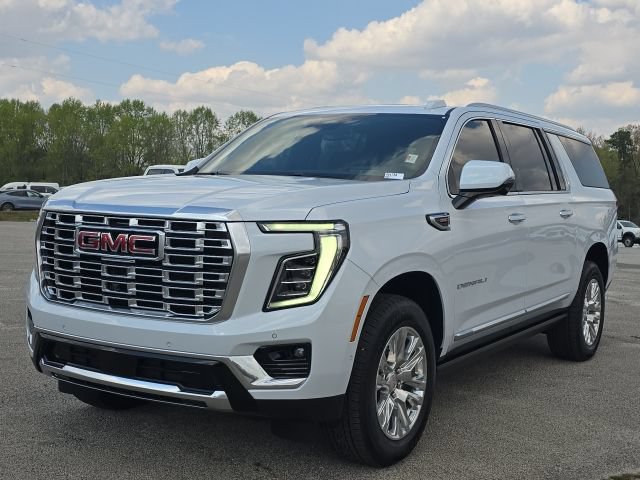 Used 2026 GMC Yukon XL Denali w/ Sun & Power Step Package AWD/4WD image 1