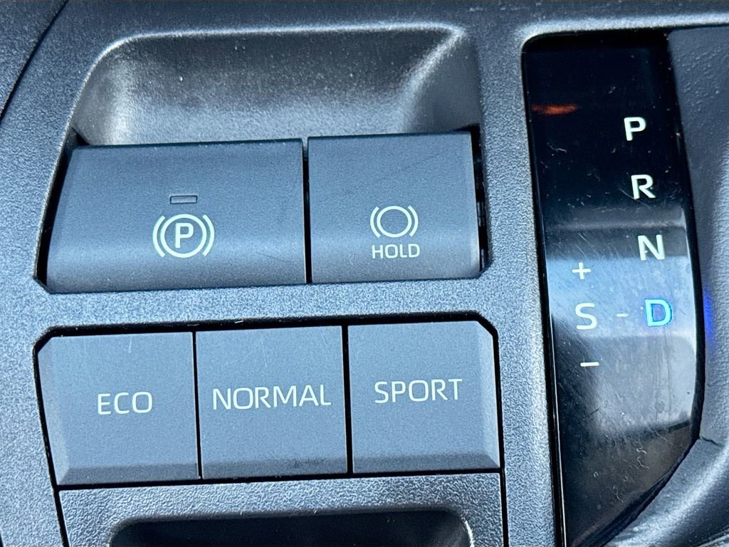 Used 2024 Toyota RAV4 LE image 24