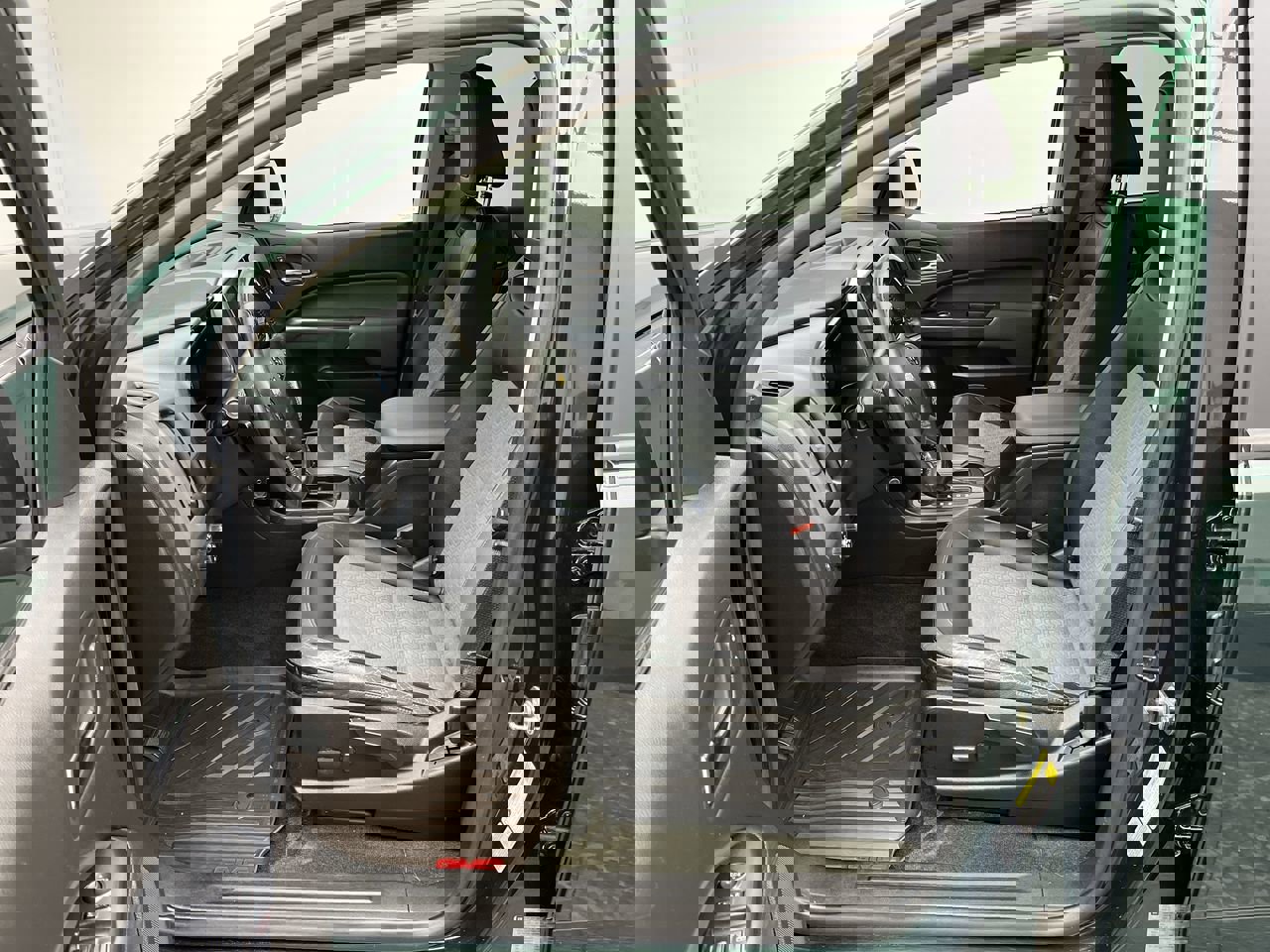 Used 2016 Chevrolet Colorado Z71 image 3