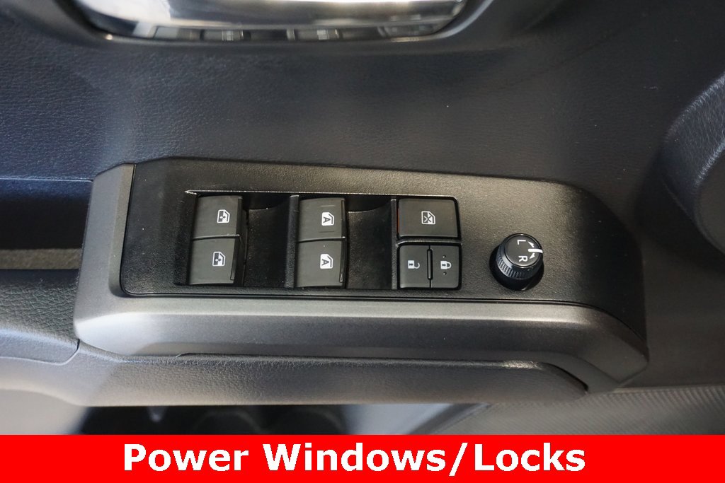 Used 2023 Toyota Tacoma TRD Off-Road image 6