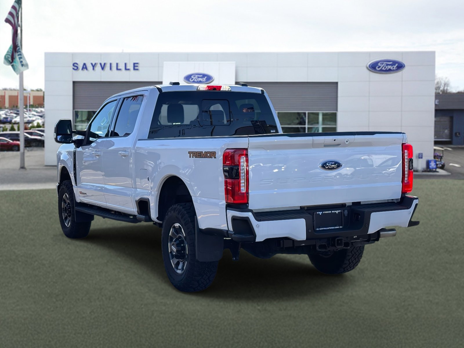 Used 2023 Ford F350 Lariat w/ Lariat Ultimate Package image 4