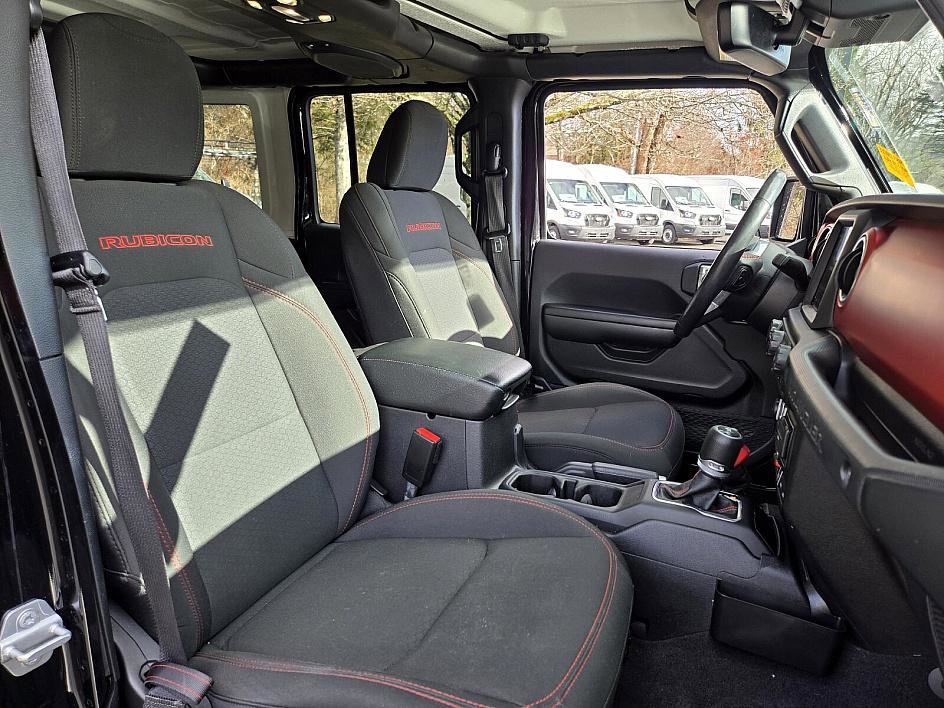Used 2021 Jeep Wrangler Unlimited Rubicon w/ Dual Top Group image 17