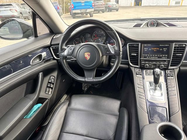 Used 2015 Porsche Panamera image 17