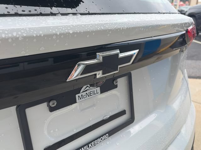 New 2027 Chevrolet Bolt LT w/ Comfort Package FWD image 30