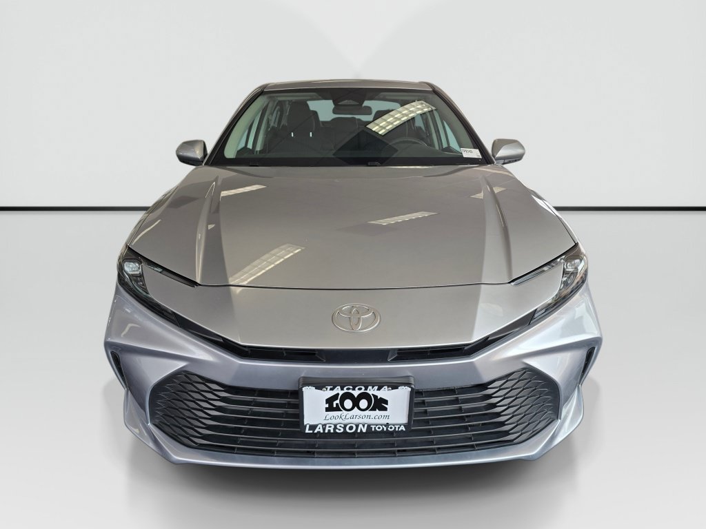 Used 2025 Toyota Camry LE FWD image 8