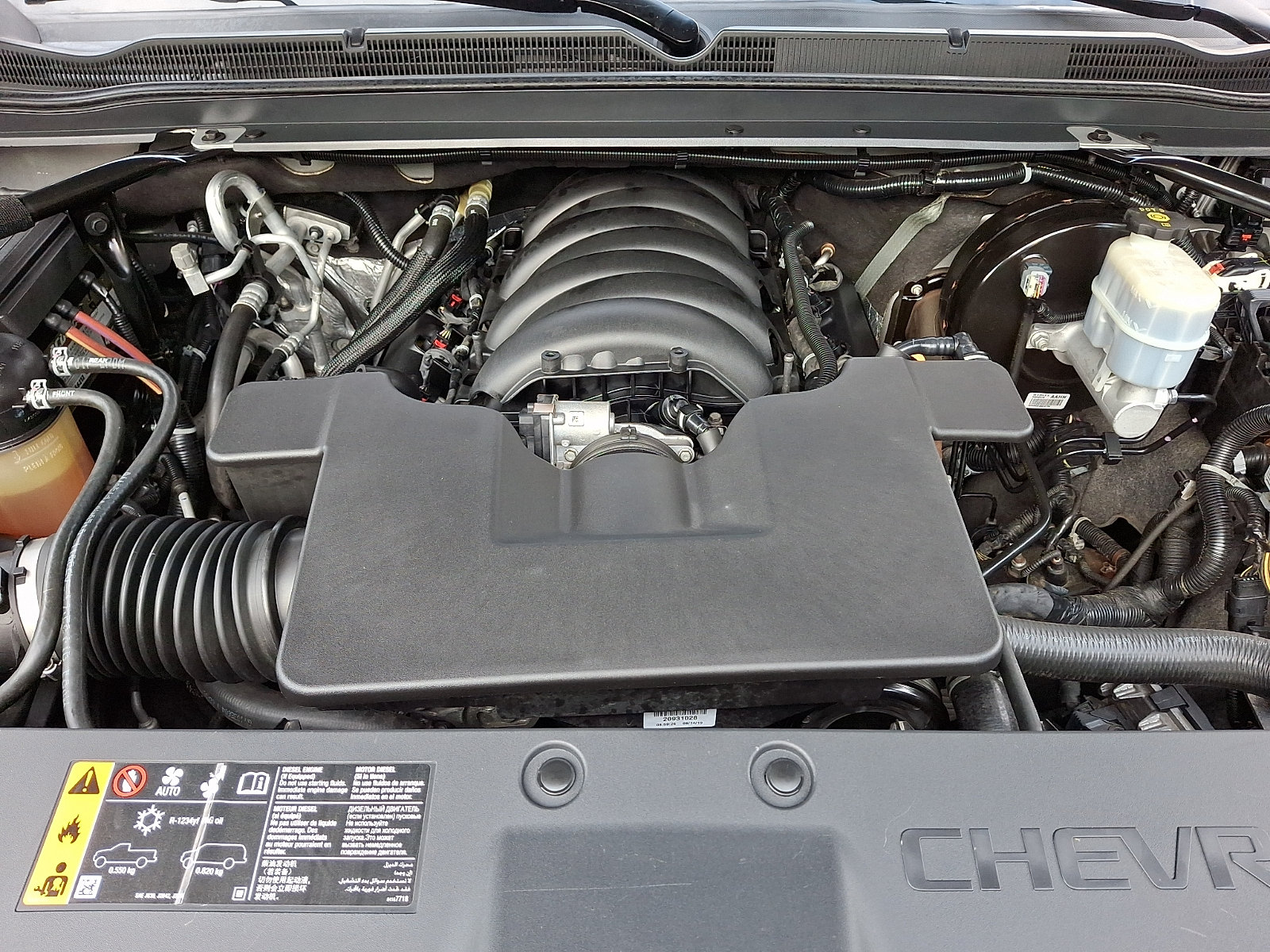 Used 2020 Chevrolet Suburban Premier AWD/4WD image 29