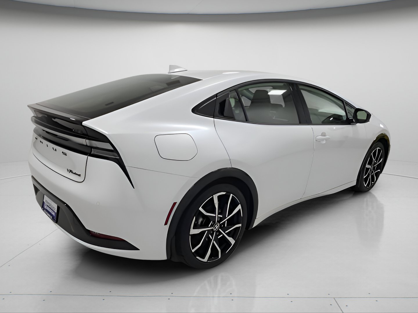Used 2024 Toyota Prius Prime FWD image 6