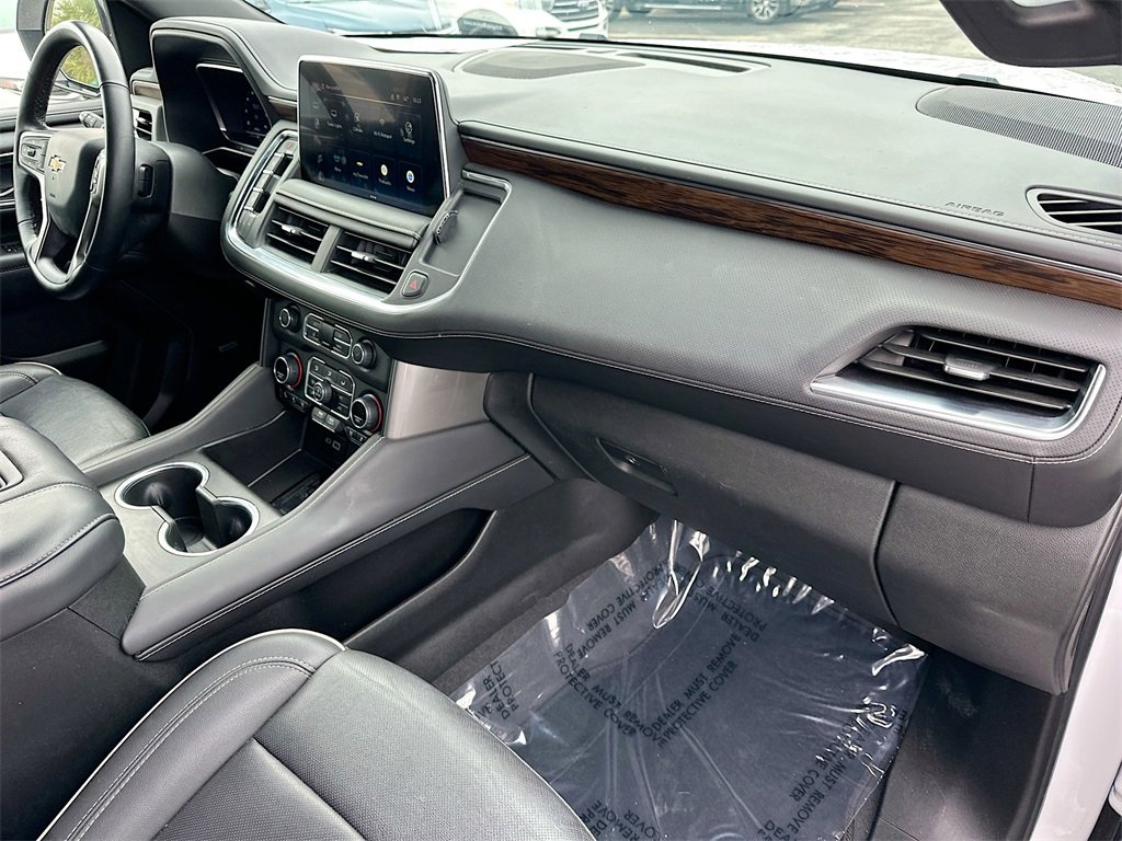 Used 2024 Chevrolet Suburban Premier image 30
