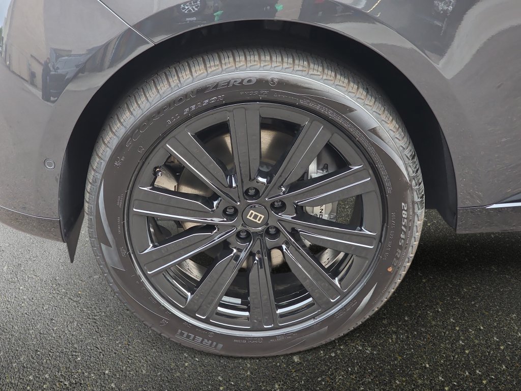 New 2027 Land Rover Range Rover Long Wheelbase SE AWD/4WD image 22