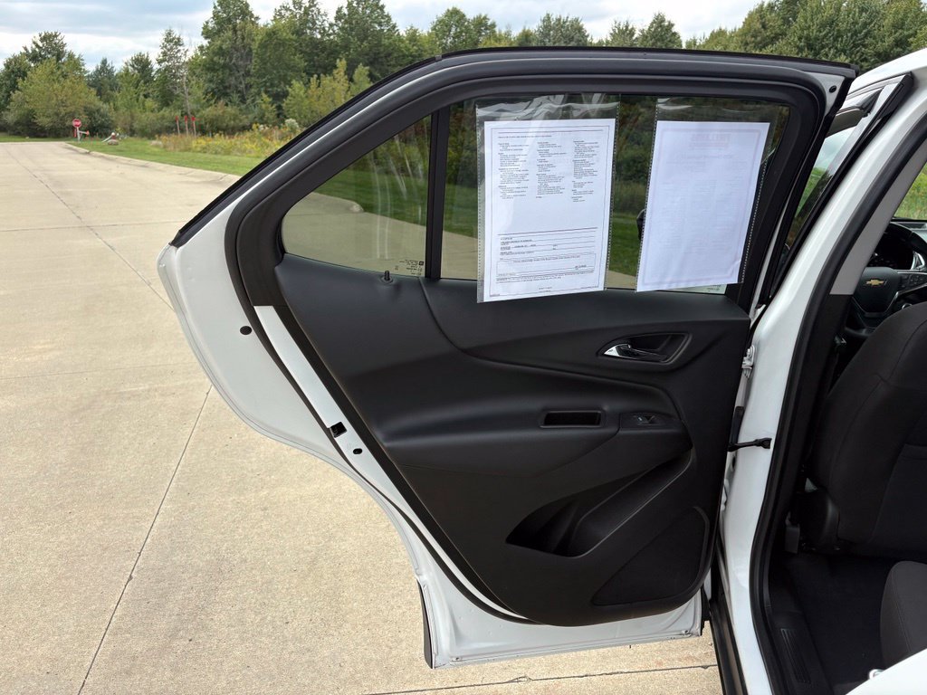 Used 2020 Chevrolet Equinox LT FWD image 38