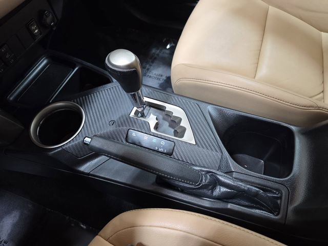 Used 2015 Toyota RAV4 Limited image 24