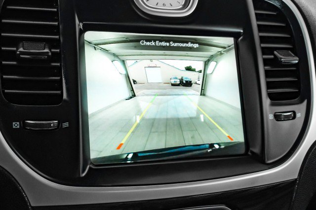 Used 2022 Chrysler 300 Touring w/ Sport Appearance Package image 20