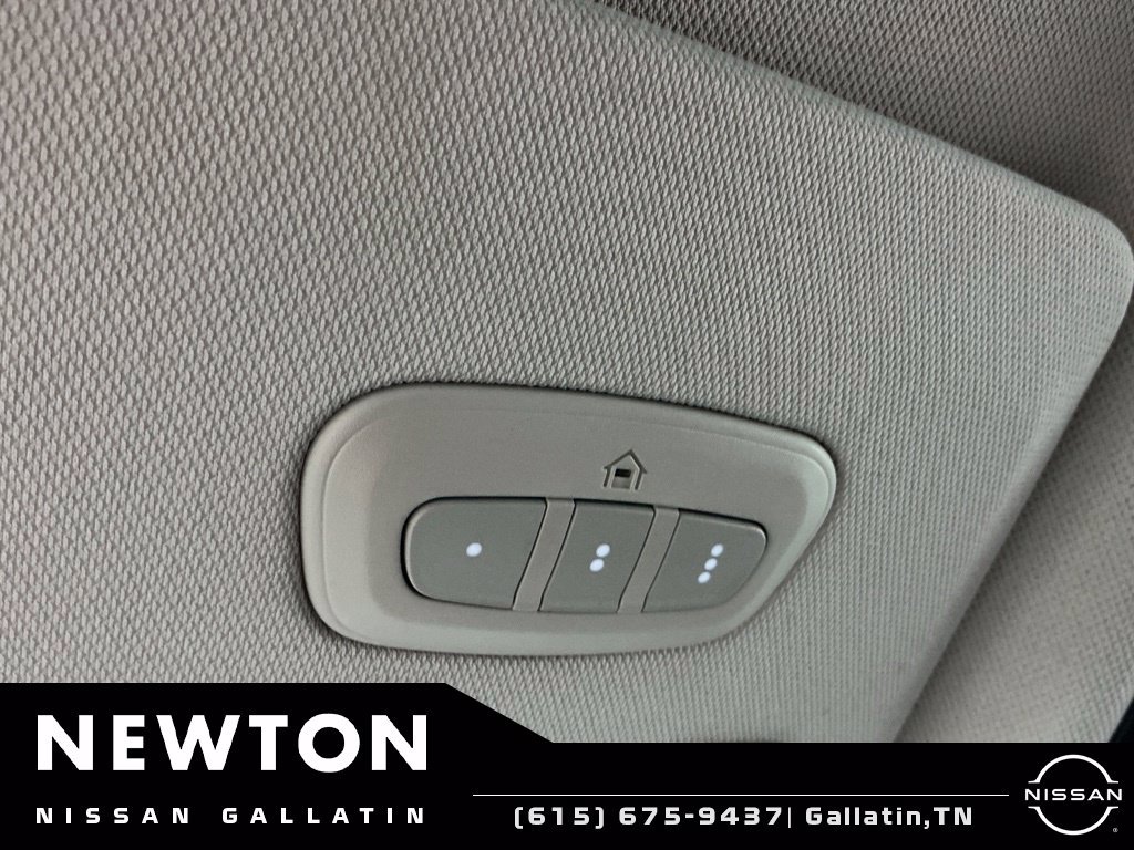 Used 2023 Jeep Grand Cherokee Limited w/ Luxury Tech Group II AWD/4WD image 43