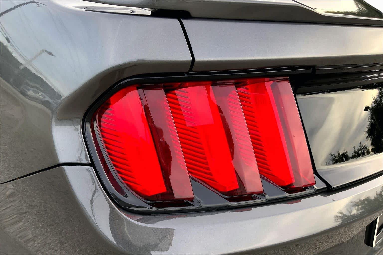 Used 2016 Ford Mustang GT Premium w/ Enhanced Security Package RWD image 27