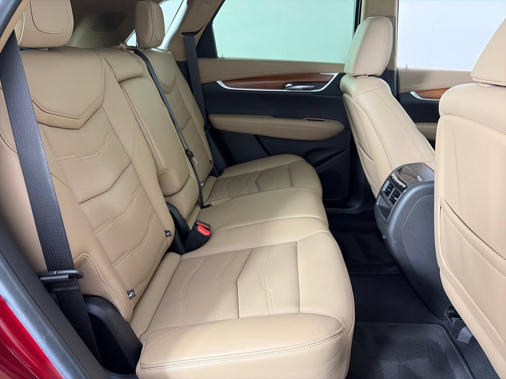 Used 2019 Cadillac XT5 Platinum AWD/4WD image 30