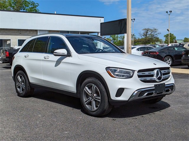 Used 2020 Mercedes-Benz GLC 300 4MATIC image 2