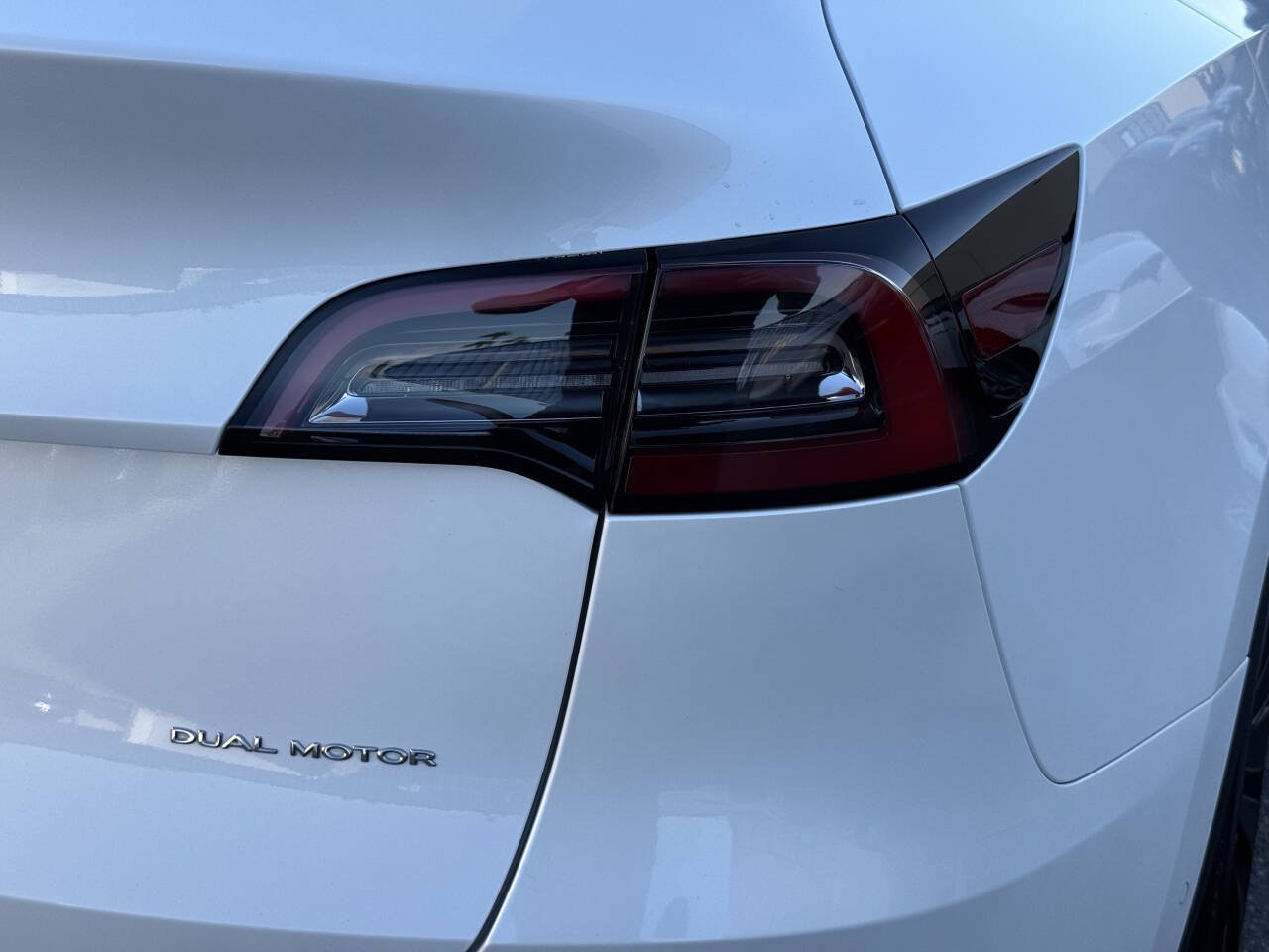 Used 2022 Tesla Model Y Long Range AWD/4WD image 38