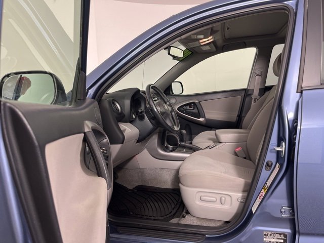 Used 2008 Toyota RAV4 Limited image 3