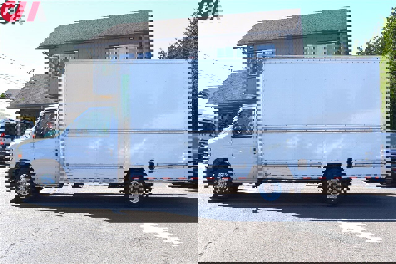 Used 2022 Ford E-350 and Econoline 350 Super Duty image 9