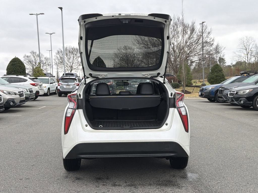 Used 2016 Toyota Prius Four image 15