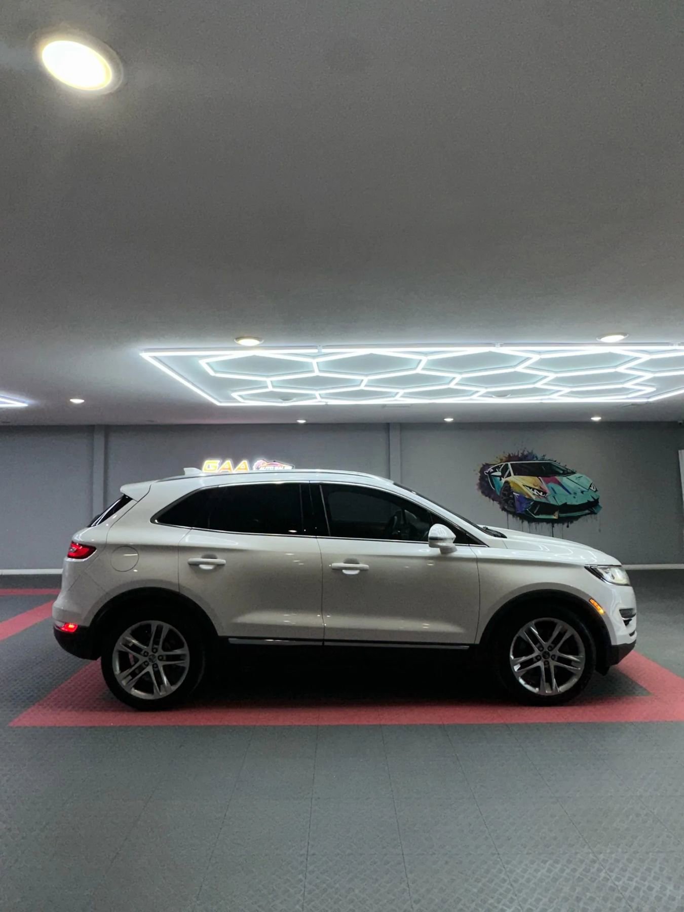 Used 2015 Lincoln MKC AWD w/ Equipment Group 102A Reserve image 7