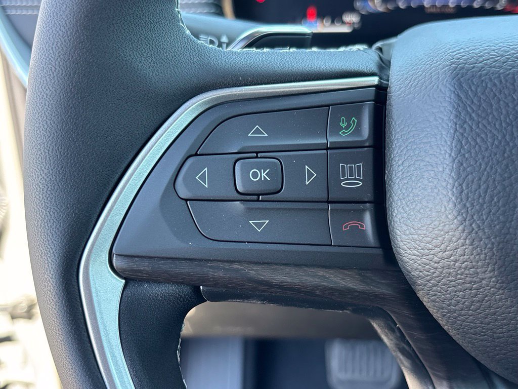 New 2027 Jeep Grand Cherokee Limited AWD/4WD image 18