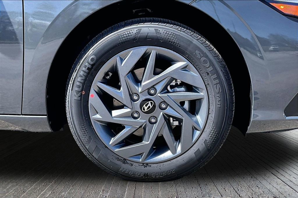 New 2026 Hyundai Elantra Blue image 13