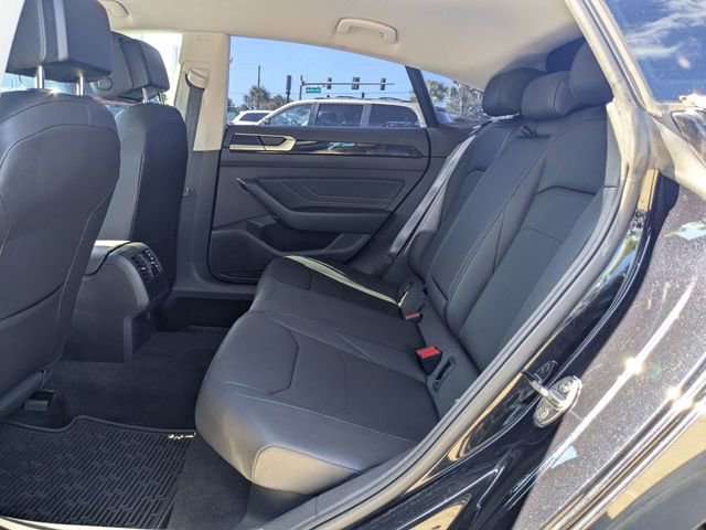 Used 2021 Volkswagen Arteon SE FWD image 12