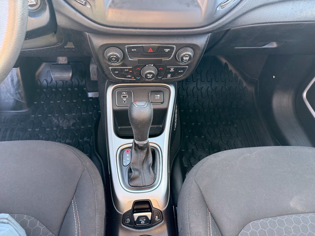 Used 2021 Jeep Compass Sport FWD image 14
