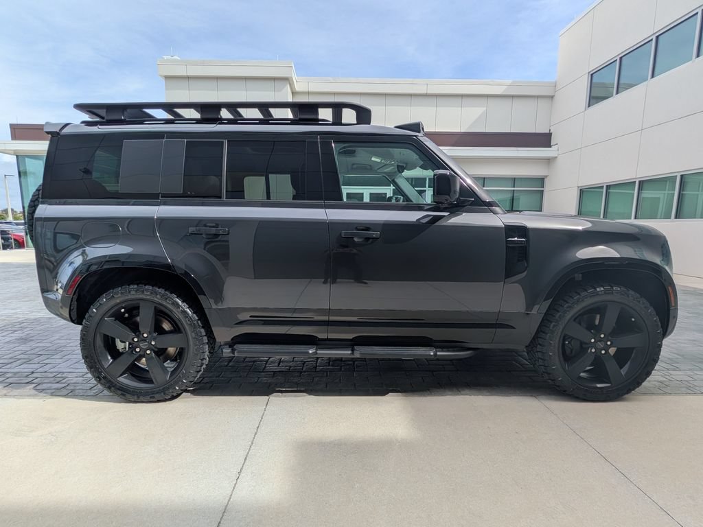New 2026 Land Rover Defender 110 X-Dynamic SE AWD/4WD image 5