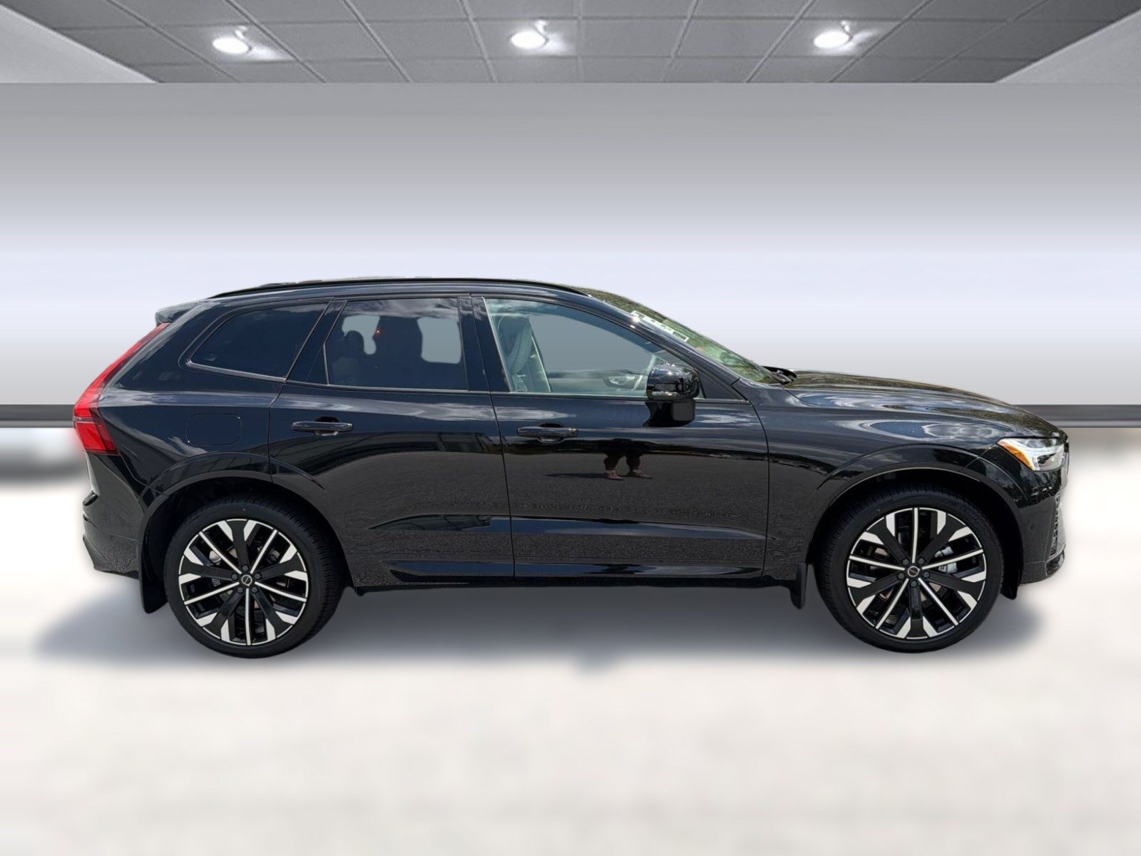 New 2026 Volvo XC60 B5 Ultra w/ Climate Package AWD/4WD image 8
