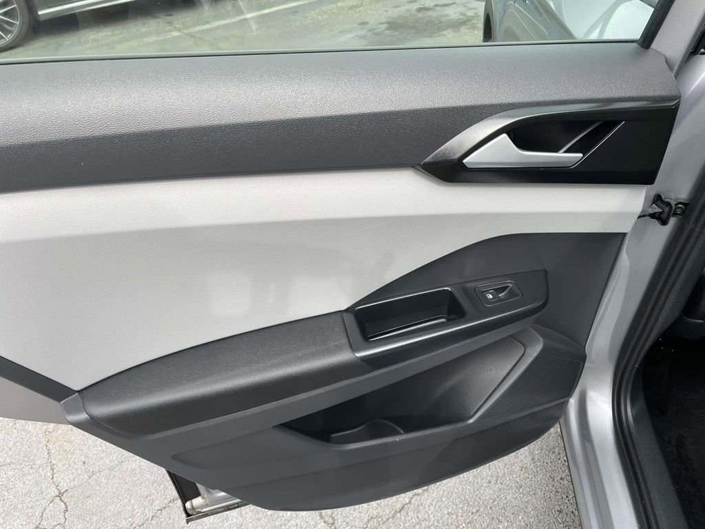 Used 2023 Volkswagen Taos S image 21