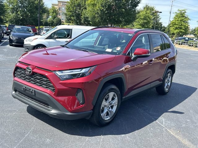 Used 2025 Toyota RAV4 XLE AWD/4WD image 8