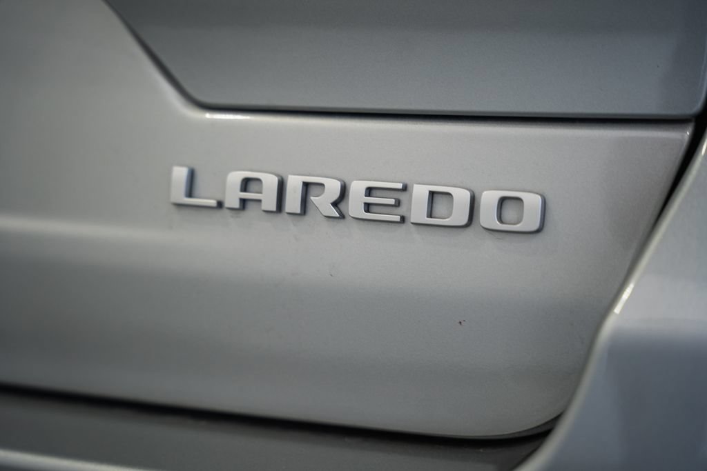 New 2026 Jeep Grand Cherokee Laredo X AWD/4WD image 8