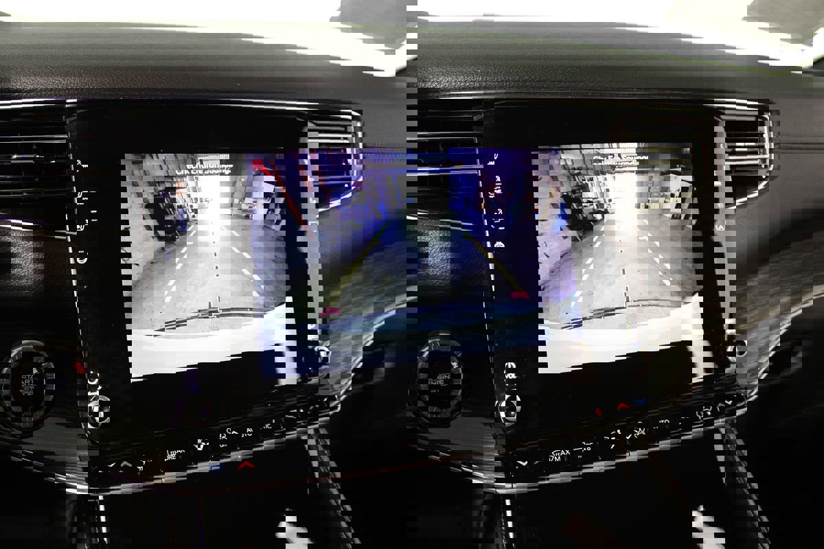 Used 2022 Jeep Wagoneer Series II image 32