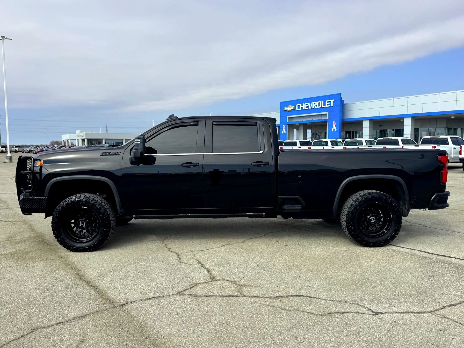 Used 2021 Chevrolet Silverado 3500 LTZ w/ LTZ Plus Package image 10