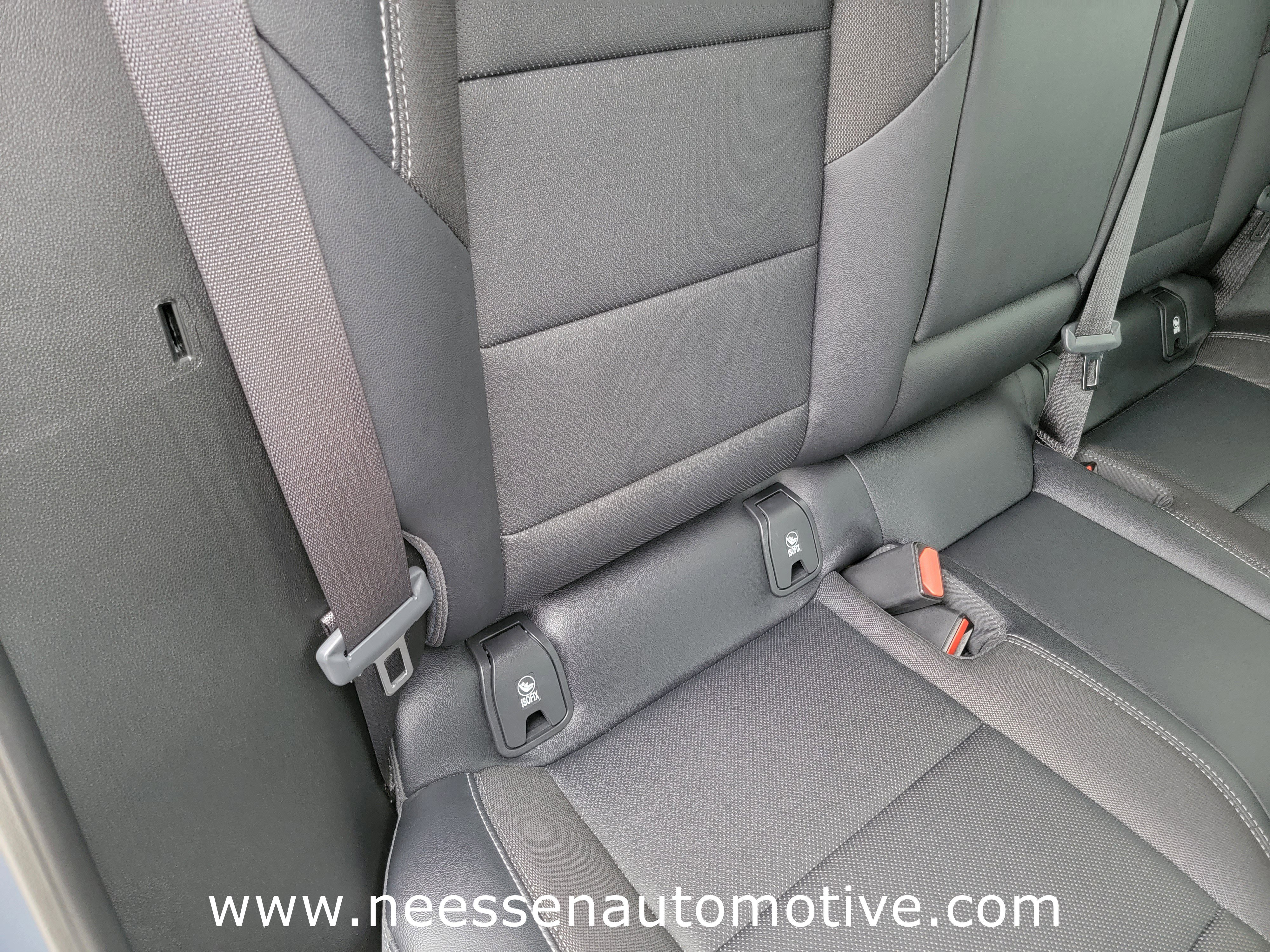 Used 2025 Chevrolet Equinox EV LT w/ Convenience Package image 12