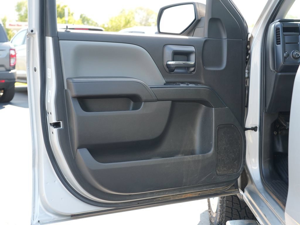 Used 2017 Chevrolet Silverado 1500 W/T w/ Trailering Package AWD/4WD image 14