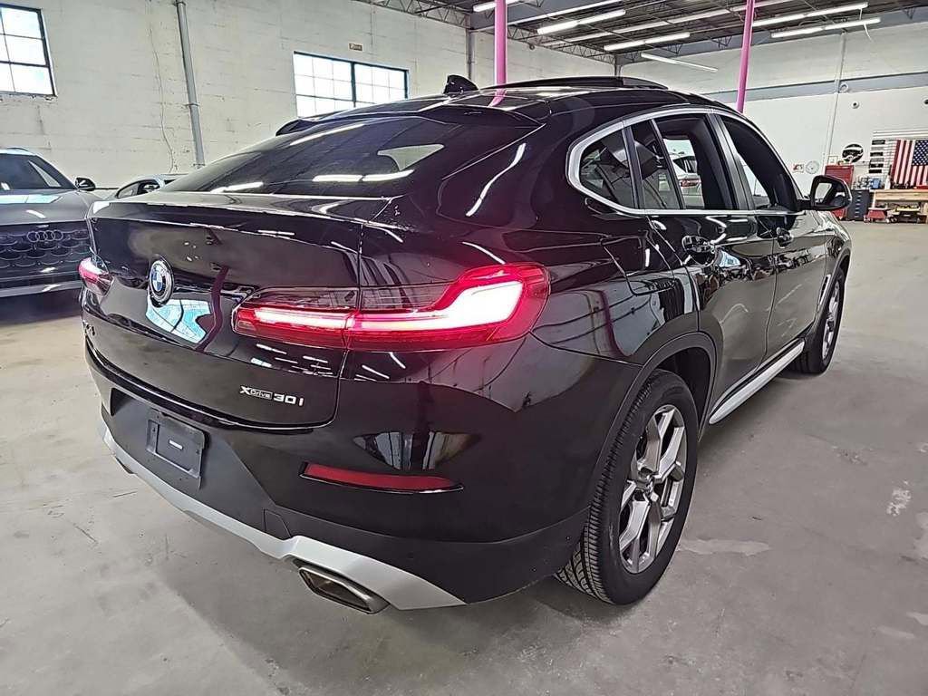 Used 2023 BMW X4 xDrive30i w/ Premium Package image 2