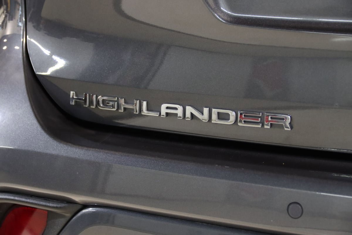 Used 2021 Toyota Highlander Limited image 20