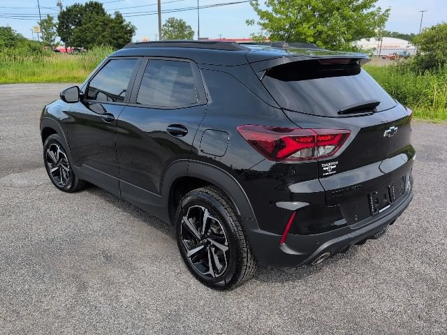 Certified 2021 Chevrolet TrailBlazer RS w/ Convenience Package AWD/4WD image 3