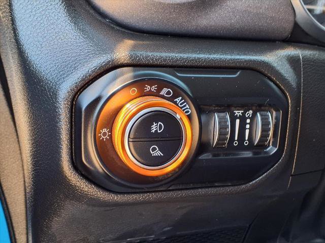 Used 2022 Jeep Gladiator Mojave w/ Safety Group image 14