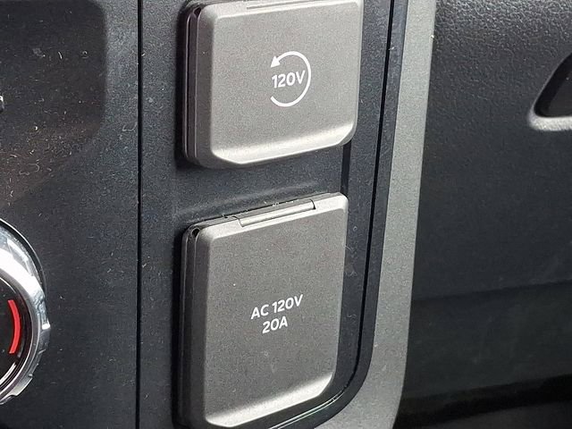 Certified 2024 Ford F150 Lariat w/ Equipment Group 502A High image 28