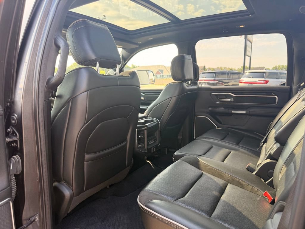 Used 2019 RAM 1500 Laramie AWD/4WD image 26