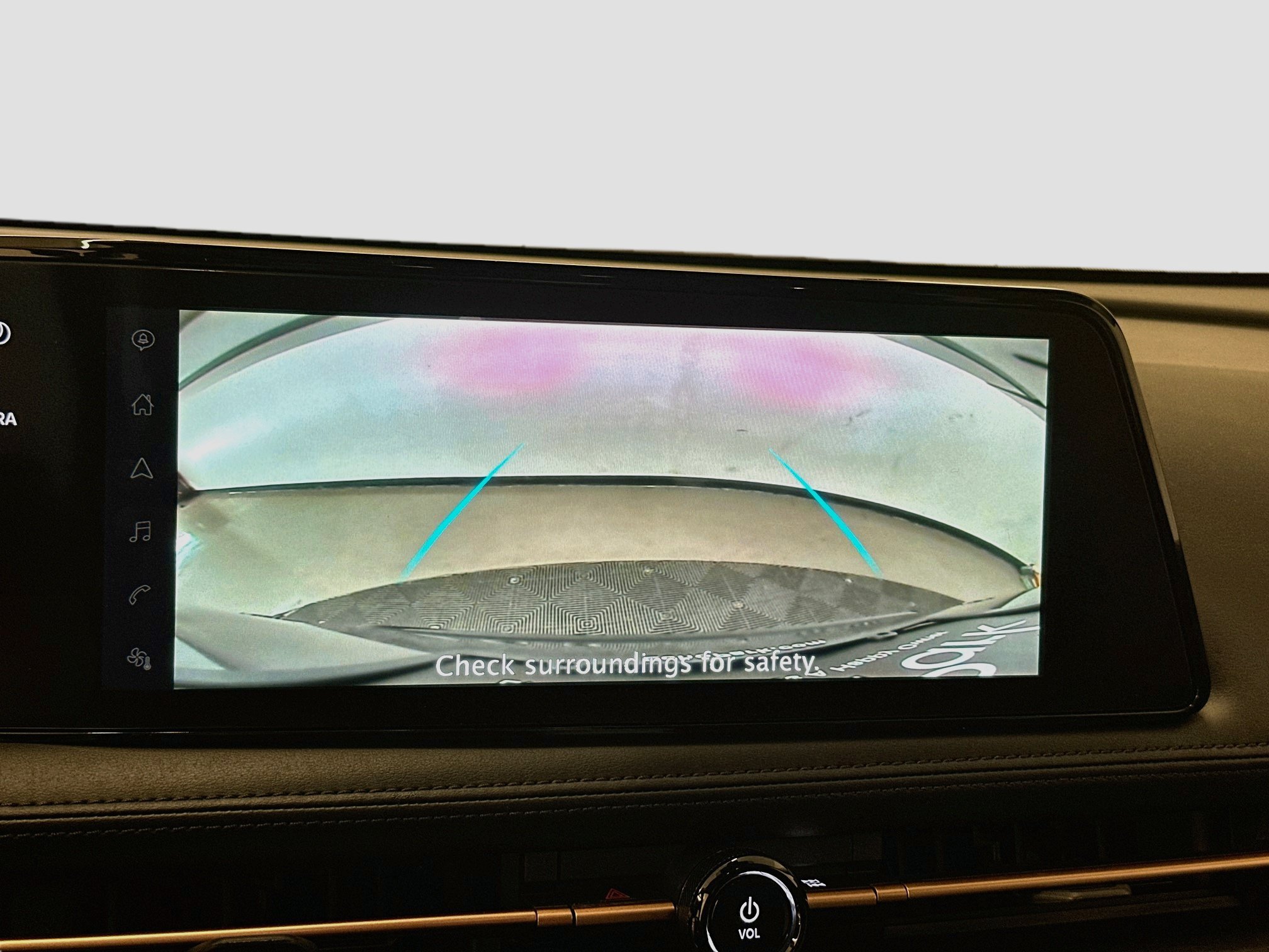 Used 2023 Nissan Ariya AWD image 23