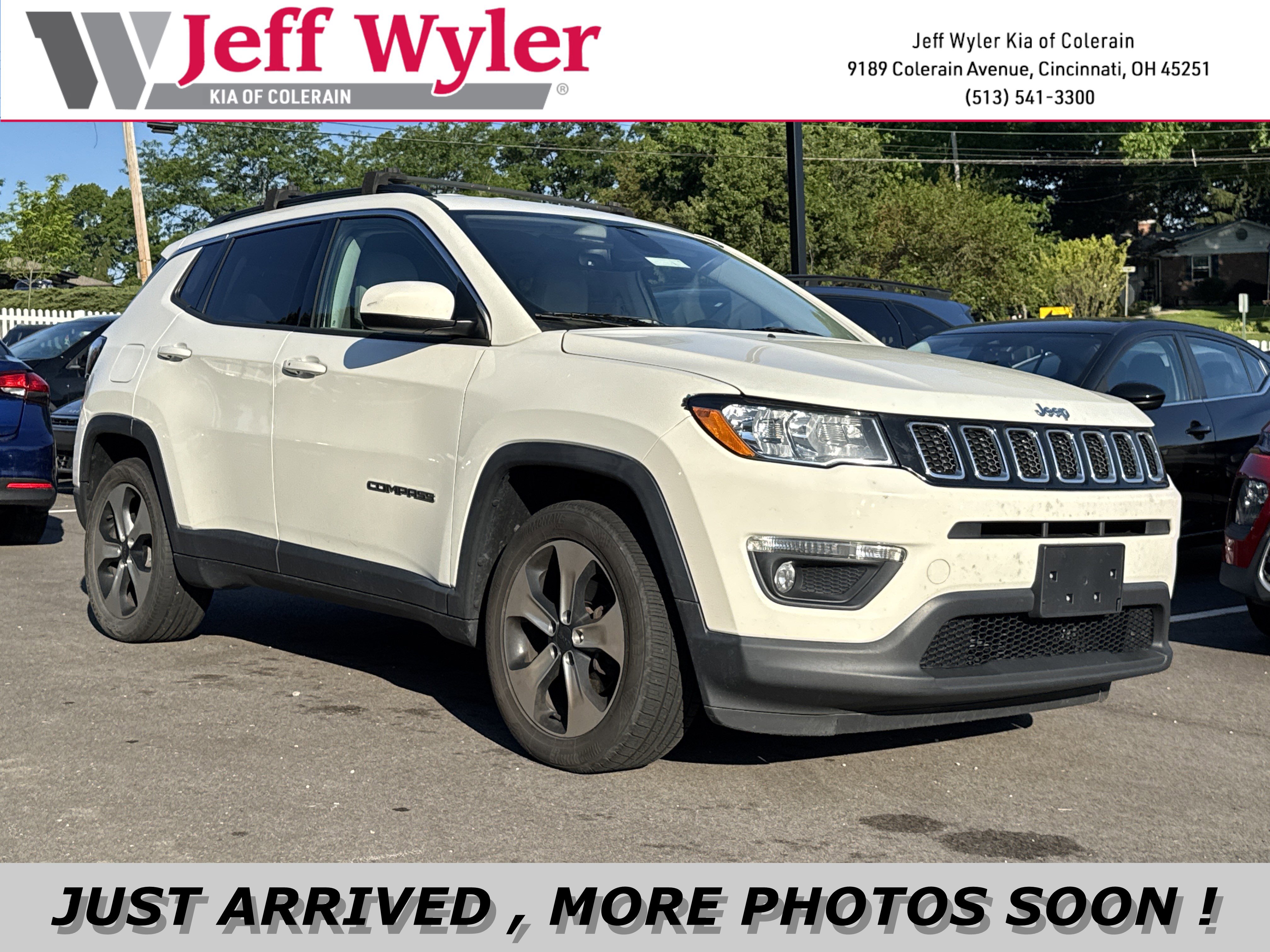 Used 2017 Jeep Compass Latitude w/ Popular Equipment Group FWD image 1