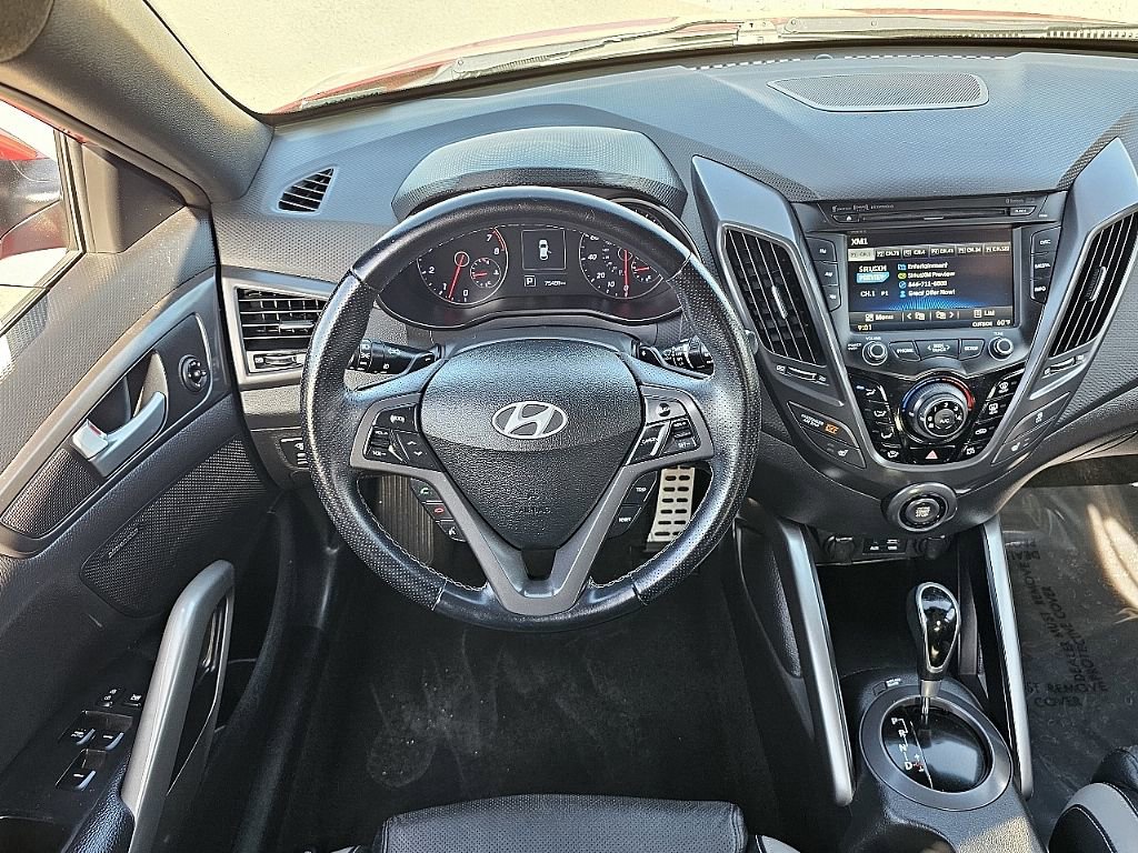 Used 2016 Hyundai Veloster Turbo image 23